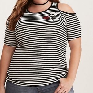 Torrid Black and White Ribbed Stripe Cold Shoulder Top Sz 2 2X